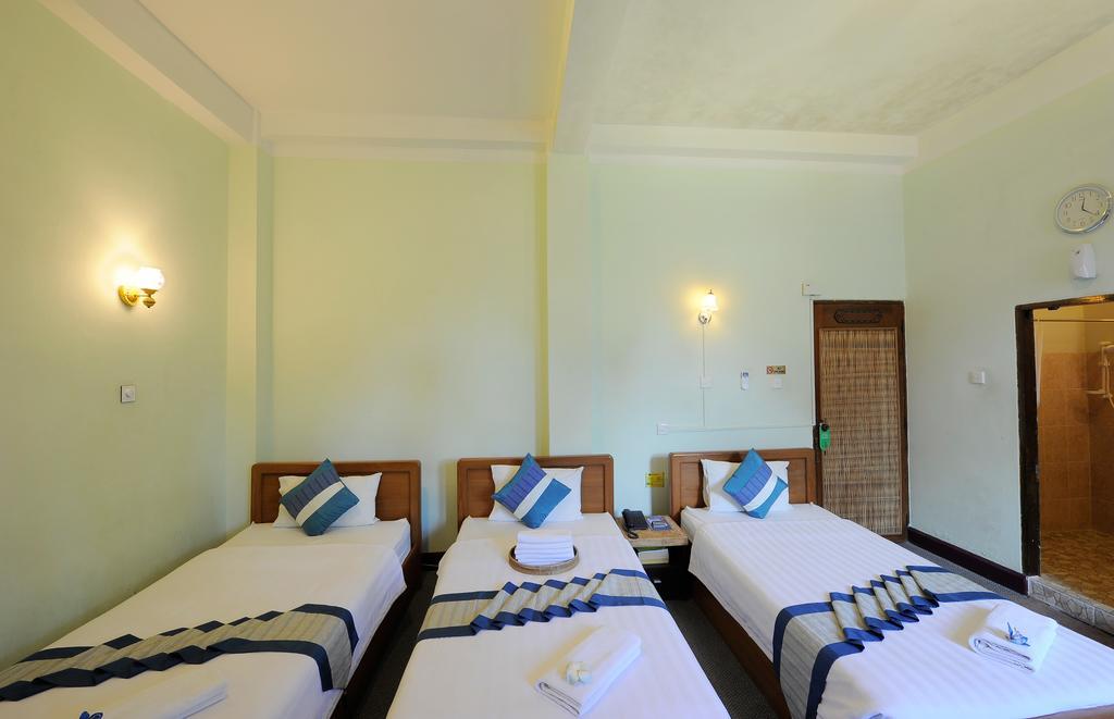 Cinderella Hotel Mawlamyine Bilik gambar