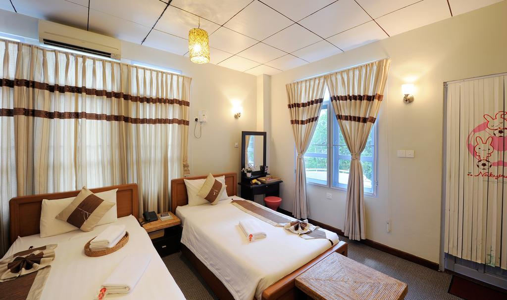 Cinderella Hotel Mawlamyine Bilik gambar